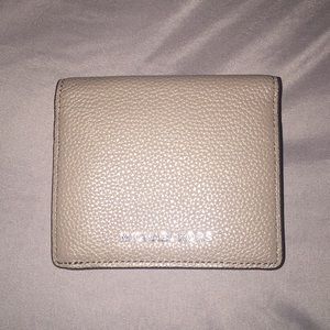 Micheal kors wallet